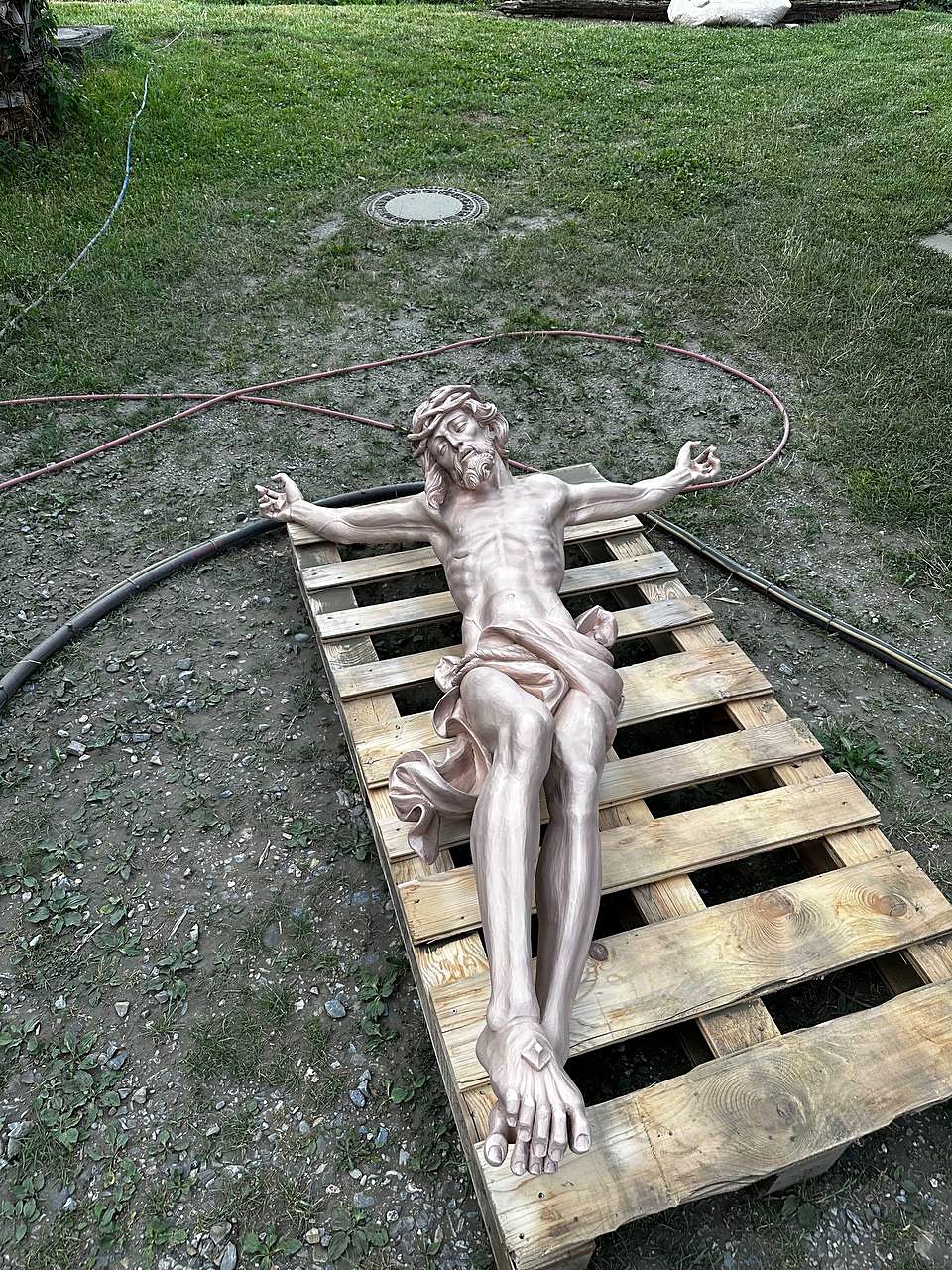 Behutsam sandgestrahlte historische Figur